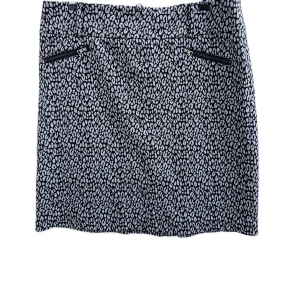 Darjoni Leopard Print Zip Pocket Pencil Skirt in Gray